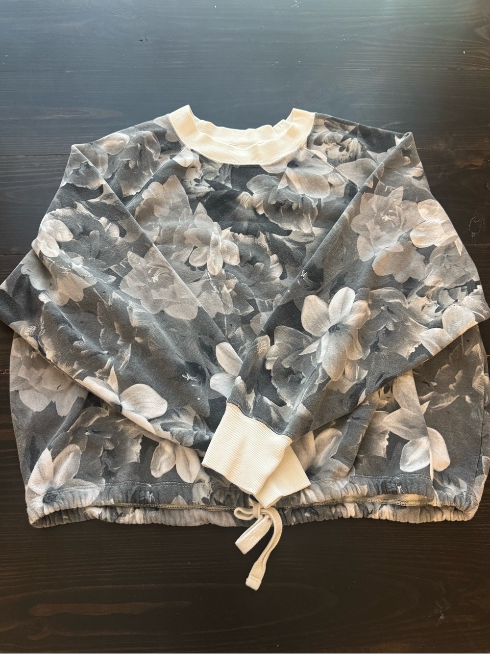Old Navy Gray Floral Crewneck Sweatshirt with Cream Accents